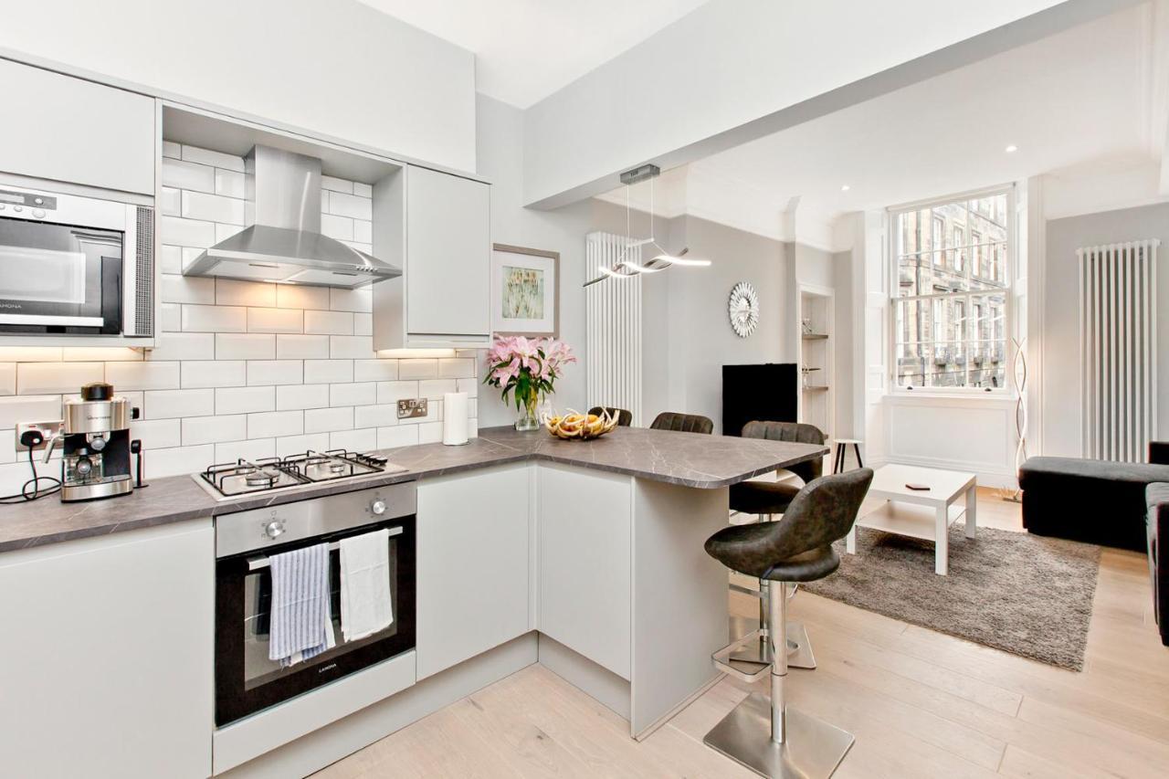 Apartament Modern & Spacious 1 Bed Apt, West End *